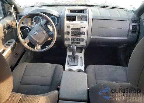 2010 Ford Escape Xlt z USA, uszkodzony, nr VIN 1FMCU0D79AKB20065